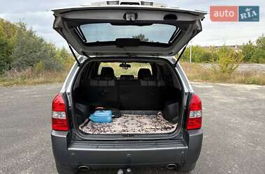 Внедорожник / Кроссовер Hyundai Tucson 2008 в 