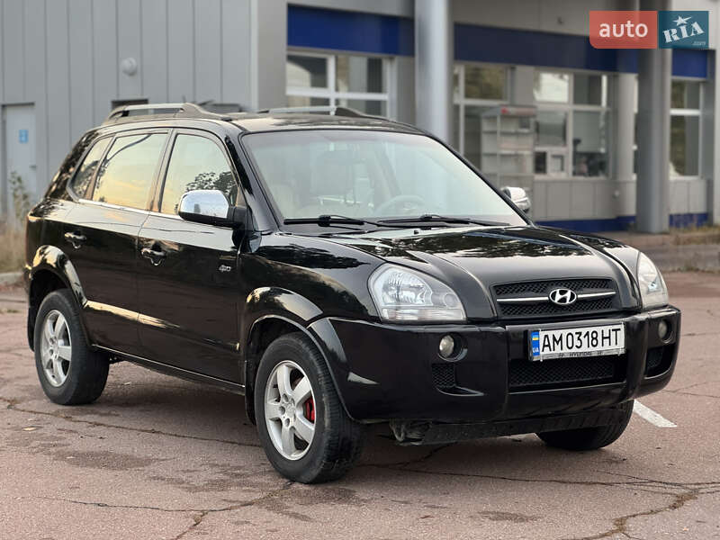 Внедорожник / Кроссовер Hyundai Tucson 2008 в 