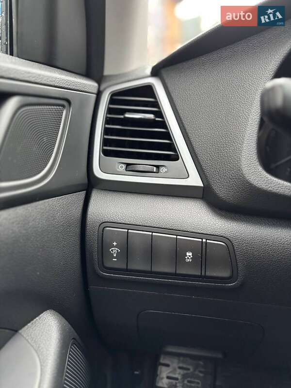 Внедорожник / Кроссовер Hyundai Tucson 2015 в Киеве