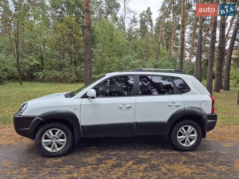 Позашляховик / Кросовер Hyundai Tucson 2012 в Києві