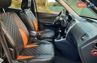 Внедорожник / Кроссовер Hyundai Tucson 2008 в 