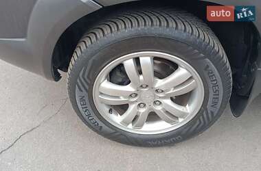 Внедорожник / Кроссовер Hyundai Tucson 2007 в 