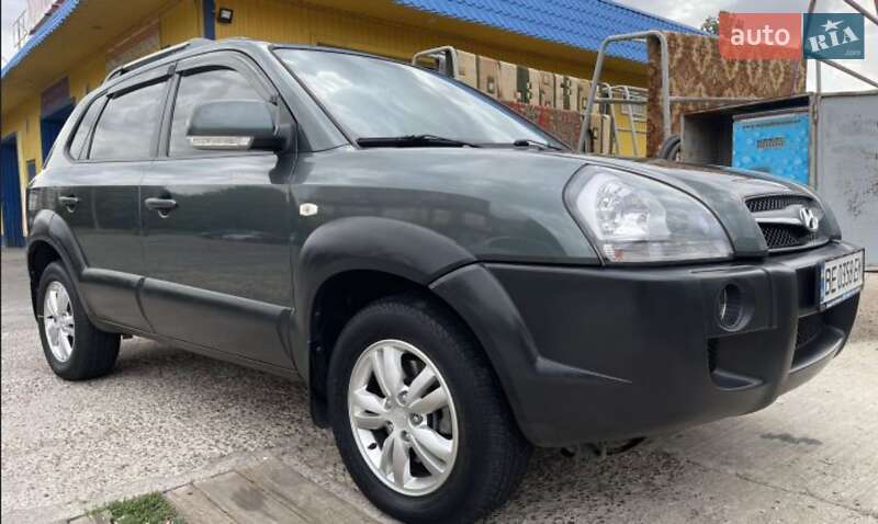 Внедорожник / Кроссовер Hyundai Tucson 2012 в Южноукраинске
