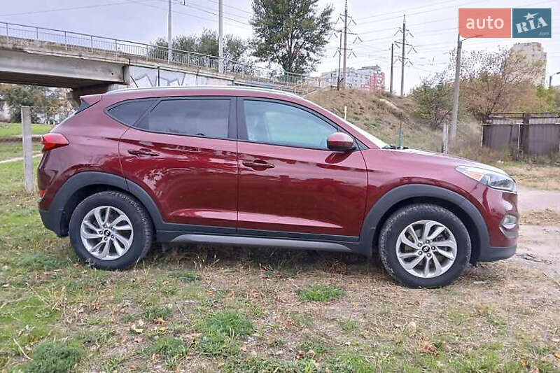 Внедорожник / Кроссовер Hyundai Tucson 2016 в Киеве фото 3 Внедорожник / Кроссовер Hyundai Tucson 2016 в Киеве