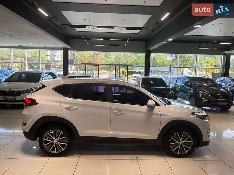 Внедорожник / Кроссовер Hyundai Tucson 2015 в Одессе фото 7 Внедорожник / Кроссовер Hyundai Tucson 2015 в Одессе