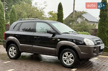 Внедорожник / Кроссовер Hyundai Tucson 2006 в 