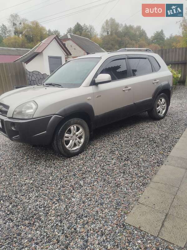 Позашляховик / Кросовер Hyundai Tucson 2007 в Тростянці