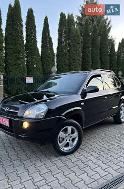 Внедорожник / Кроссовер Hyundai Tucson 2007 в 