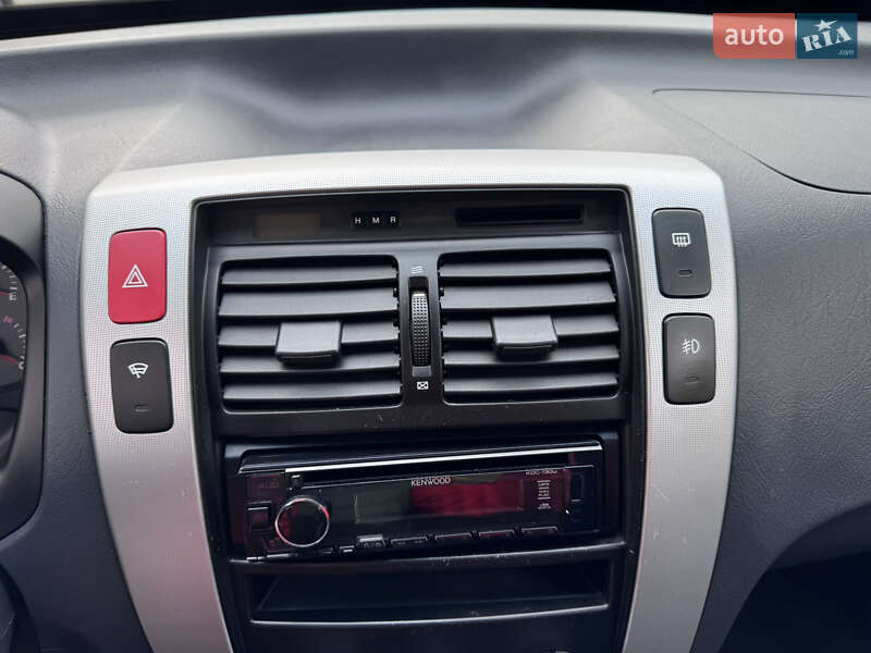 Позашляховик / Кросовер Hyundai Tucson 2006 в Полтаві фото 19 Позашляховик / Кросовер Hyundai Tucson 2006 в Полтаві