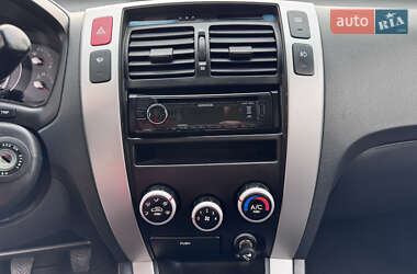 Внедорожник / Кроссовер Hyundai Tucson 2006 в  фото 18 Внедорожник / Кроссовер Hyundai Tucson 2006 в