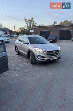Позашляховик / Кросовер Hyundai Tucson 2016 в Одесі