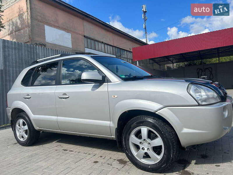 Позашляховик / Кросовер Hyundai Tucson 2006 в Шаргороді