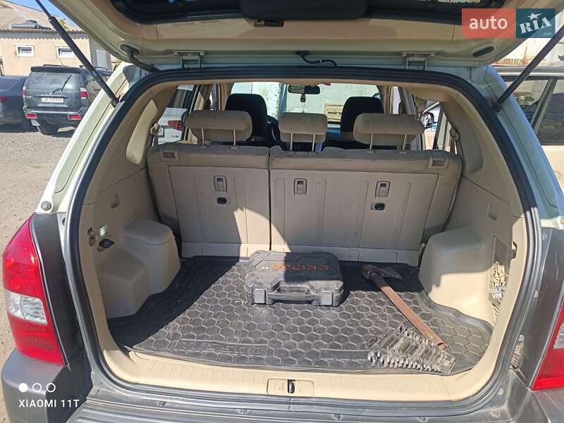Позашляховик / Кросовер Hyundai Tucson 2005 в Павлограді фото 2 Позашляховик / Кросовер Hyundai Tucson 2005 в Павлограді