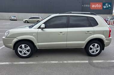 Внедорожник / Кроссовер Hyundai Tucson 2007 в 