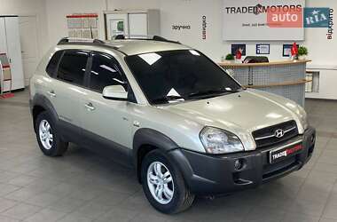 Внедорожник / Кроссовер Hyundai Tucson 2006 в 