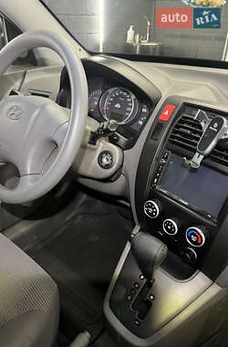 Внедорожник / Кроссовер Hyundai Tucson 2007 в 