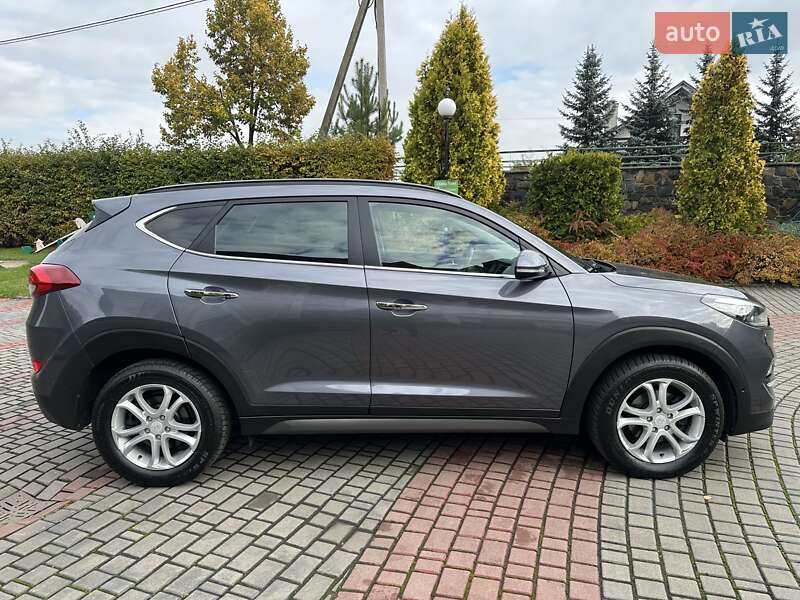 Позашляховик / Кросовер Hyundai Tucson 2015 в Луцьку