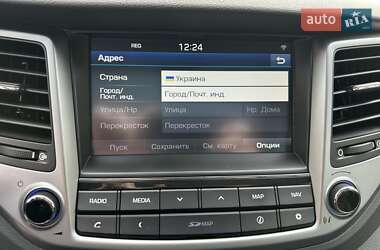 Внедорожник / Кроссовер Hyundai Tucson 2015 в 