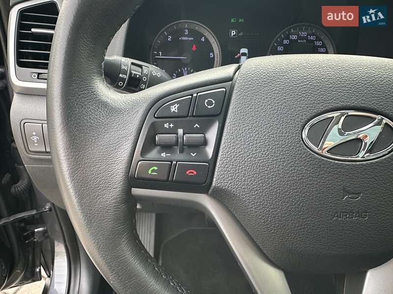 Позашляховик / Кросовер Hyundai Tucson 2015 в Луцьку