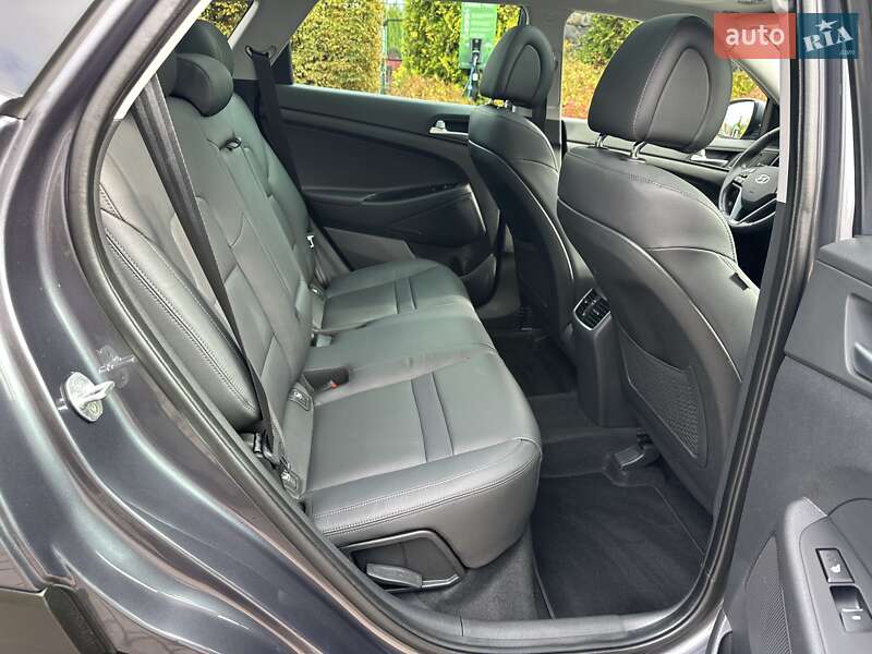 Позашляховик / Кросовер Hyundai Tucson 2015 в Луцьку