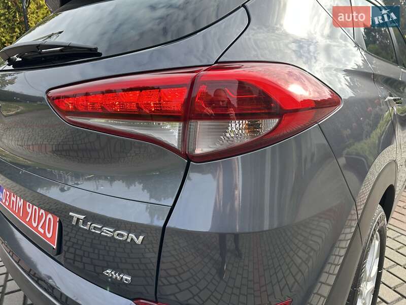 Позашляховик / Кросовер Hyundai Tucson 2015 в Луцьку