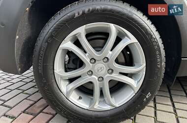 Внедорожник / Кроссовер Hyundai Tucson 2015 в 