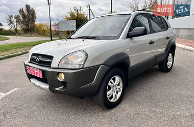 Внедорожник / Кроссовер Hyundai Tucson 2007 в 