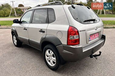 Внедорожник / Кроссовер Hyundai Tucson 2007 в 