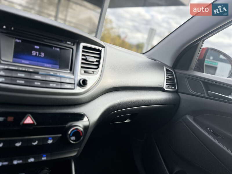 Внедорожник / Кроссовер Hyundai Tucson 2016 в Владимире фото 58 Внедорожник / Кроссовер Hyundai Tucson 2016 в Владимире