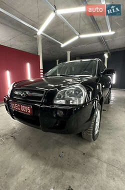 Внедорожник / Кроссовер Hyundai Tucson 2008 в 