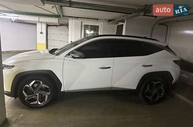Внедорожник / Кроссовер Hyundai Tucson 2021 в 