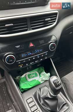 Внедорожник / Кроссовер Hyundai Tucson 2020 в 