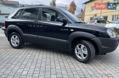 Внедорожник / Кроссовер Hyundai Tucson 2008 в 