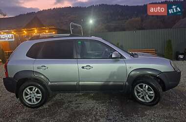 Внедорожник / Кроссовер Hyundai Tucson 2005 в 