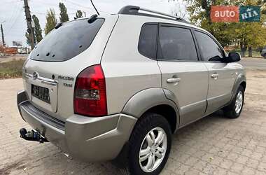 Внедорожник / Кроссовер Hyundai Tucson 2007 в 