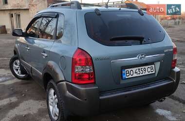 Внедорожник / Кроссовер Hyundai Tucson 2006 в 
