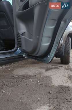 Внедорожник / Кроссовер Hyundai Tucson 2006 в 