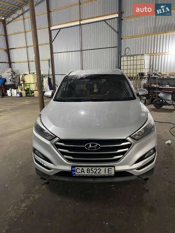 Позашляховик / Кросовер Hyundai Tucson 2017 в Тальному