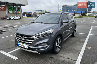 Позашляховик / Кросовер Hyundai Tucson 2018 в 