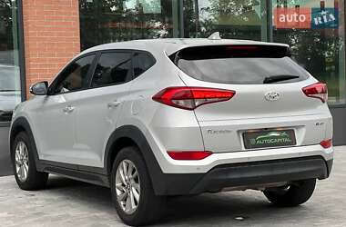 Внедорожник / Кроссовер Hyundai Tucson 2016 в 