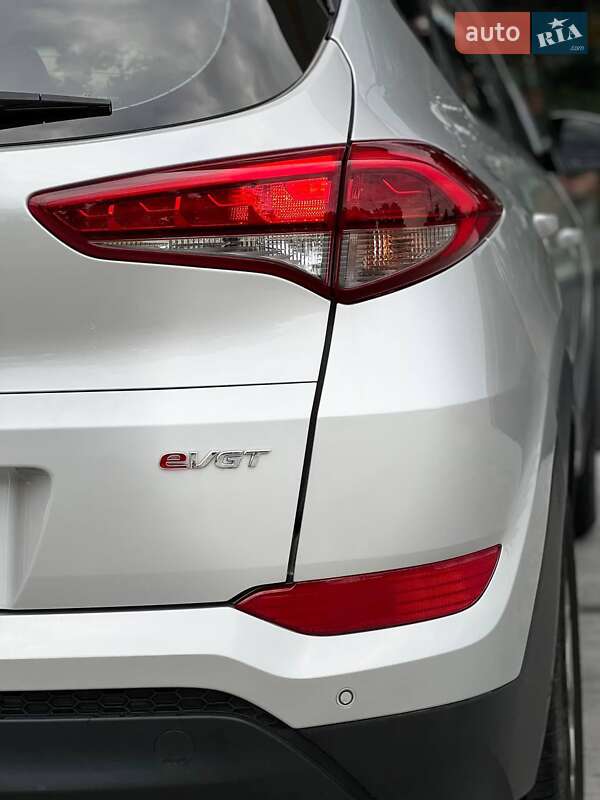 Внедорожник / Кроссовер Hyundai Tucson 2016 в Киеве фото 16 Внедорожник / Кроссовер Hyundai Tucson 2016 в Киеве