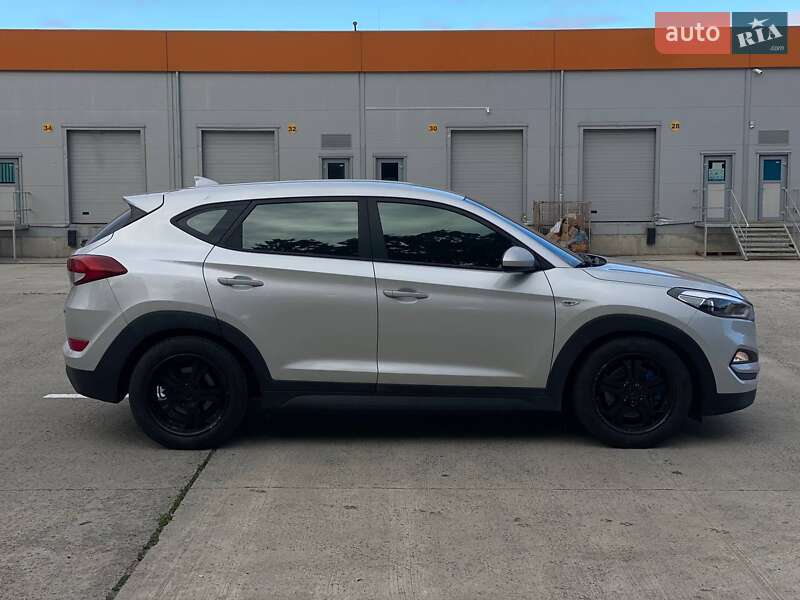 Внедорожник / Кроссовер Hyundai Tucson 2016 в Киеве фото 4 Внедорожник / Кроссовер Hyundai Tucson 2016 в Киеве