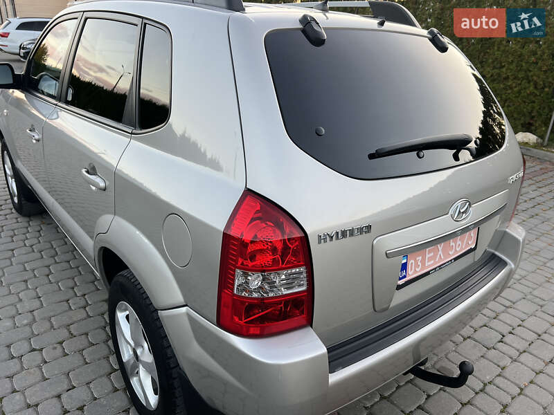 Позашляховик / Кросовер Hyundai Tucson 2008 в Дунаївцях фото 23 Позашляховик / Кросовер Hyundai Tucson 2008 в Дунаївцях