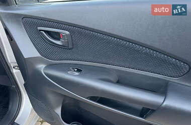 Внедорожник / Кроссовер Hyundai Tucson 2008 в 