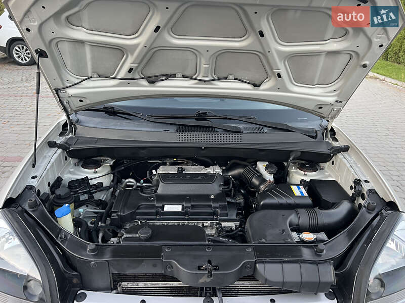 Позашляховик / Кросовер Hyundai Tucson 2008 в Дунаївцях фото 55 Позашляховик / Кросовер Hyundai Tucson 2008 в Дунаївцях