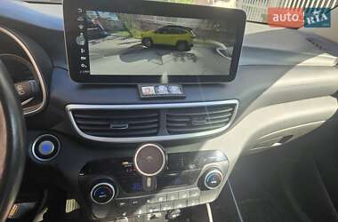 Внедорожник / Кроссовер Hyundai Tucson 2019 в 