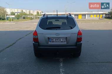 Внедорожник / Кроссовер Hyundai Tucson 2005 в  фото 5 Внедорожник / Кроссовер Hyundai Tucson 2005 в