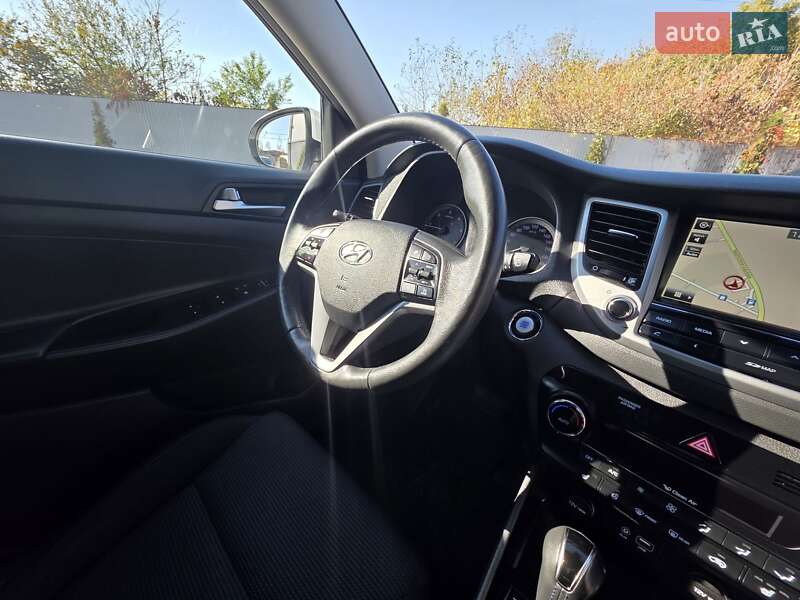Внедорожник / Кроссовер Hyundai Tucson 2016 в Ивано-Франковске