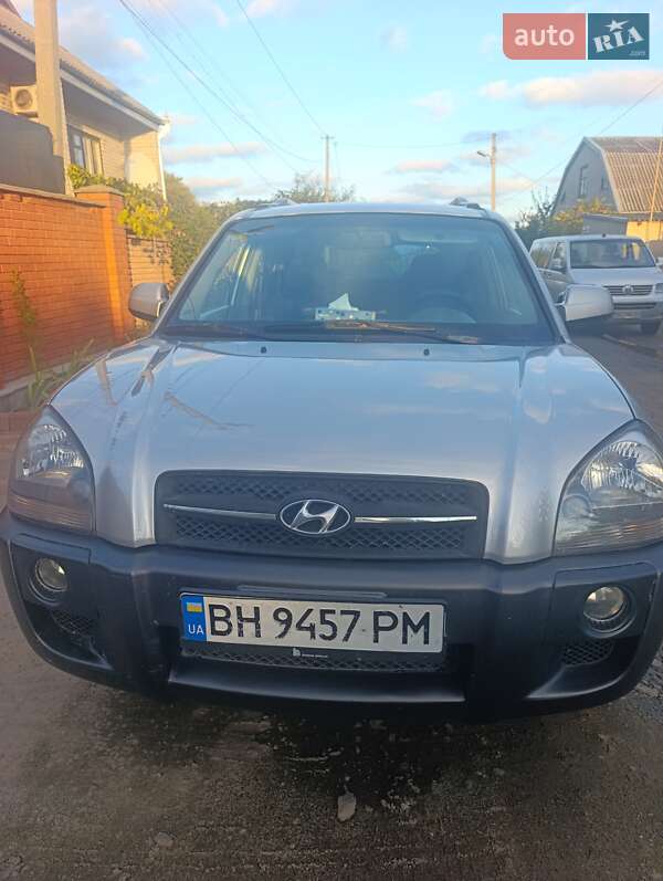 Позашляховик / Кросовер Hyundai Tucson 2004 в Роздільній фото 7 Позашляховик / Кросовер Hyundai Tucson 2004 в Роздільній