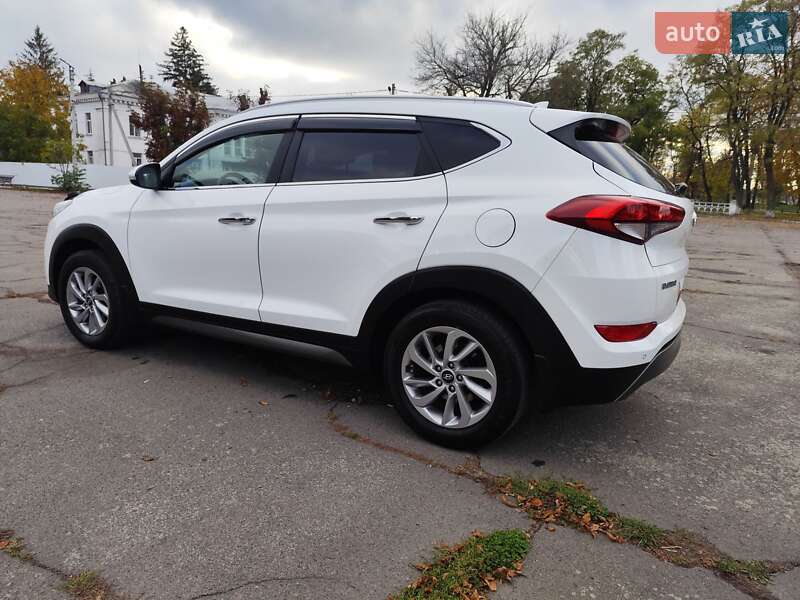 Внедорожник / Кроссовер Hyundai Tucson 2017 в Новоархангельске фото 2 Внедорожник / Кроссовер Hyundai Tucson 2017 в Новоархангельске